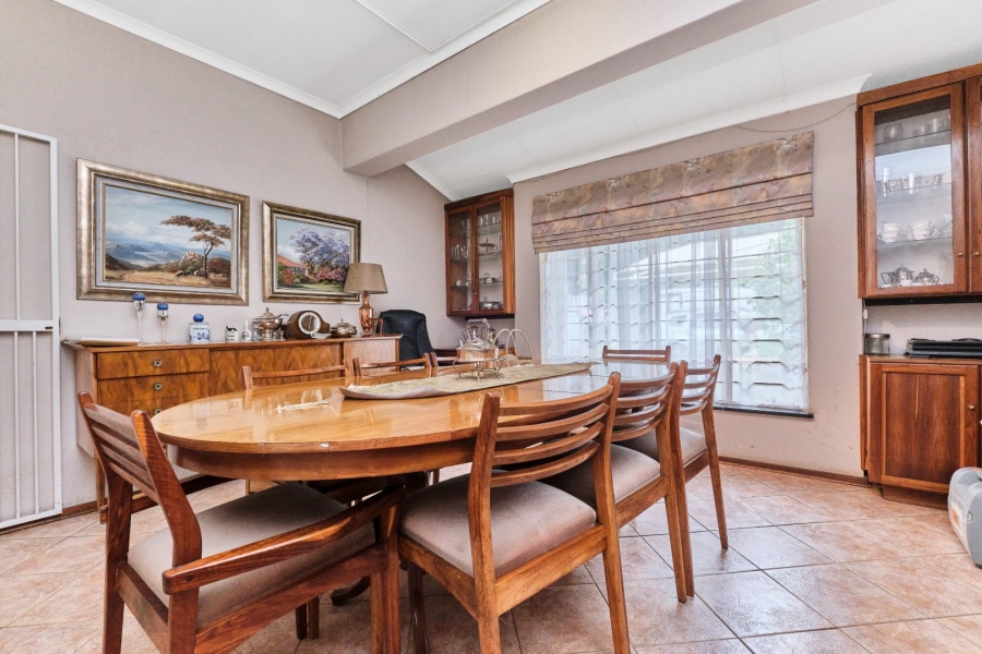 5 Bedroom Property for Sale in Northcliff Gauteng