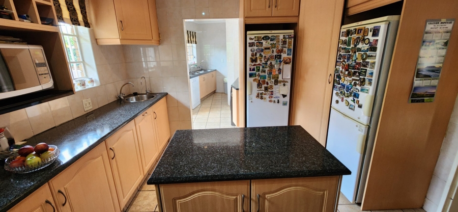 4 Bedroom Property for Sale in Dowerglen Ext 2 Gauteng