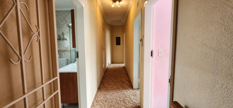 4 Bedroom Property for Sale in Dowerglen Ext 2 Gauteng