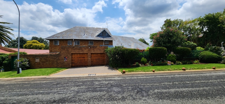4 Bedroom Property for Sale in Dowerglen Ext 2 Gauteng
