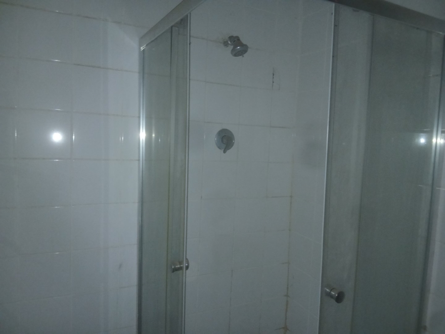 Bedroom Property for Sale in Mohlakeng Gauteng