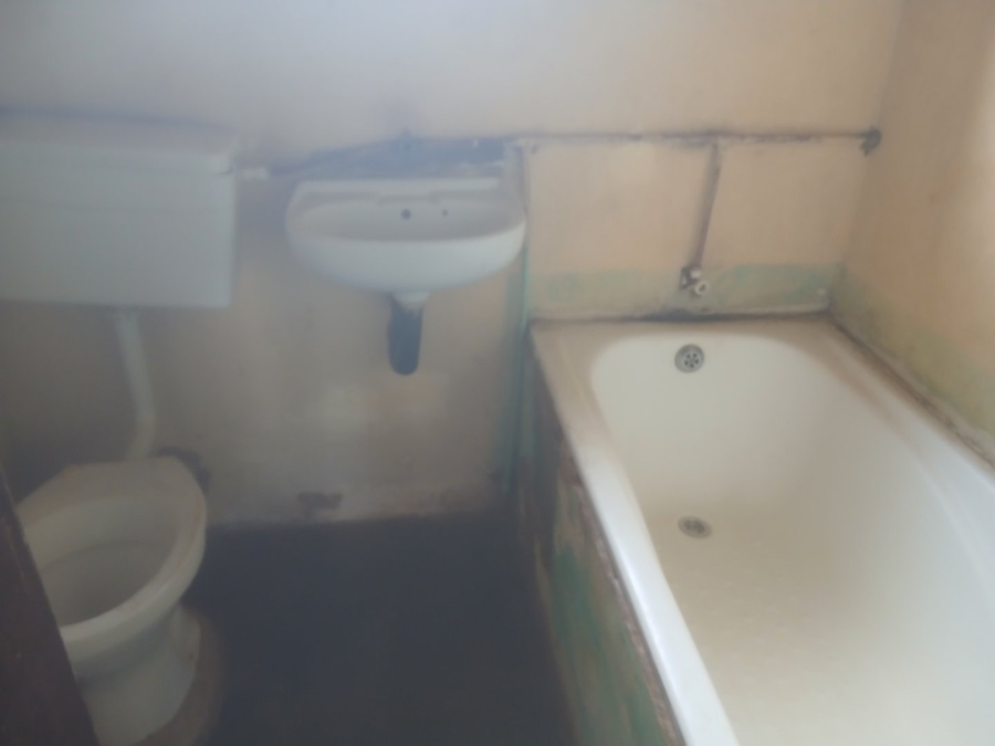  Bedroom Property for Sale in Mohlakeng Gauteng