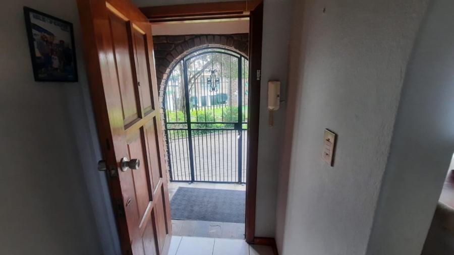 3 Bedroom Property for Sale in Birchleigh North Gauteng