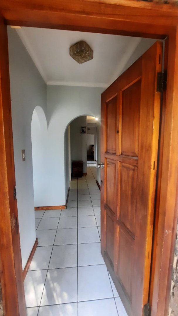 3 Bedroom Property for Sale in Birchleigh North Gauteng