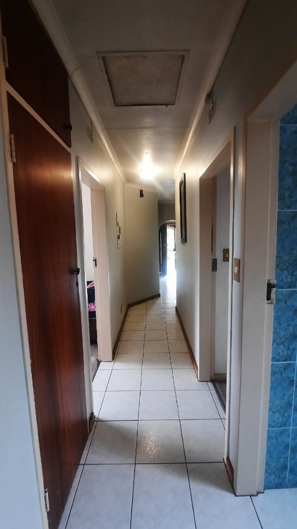 3 Bedroom Property for Sale in Birchleigh North Gauteng