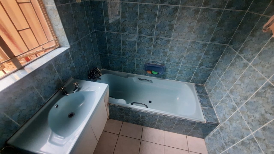 3 Bedroom Property for Sale in Birchleigh North Gauteng