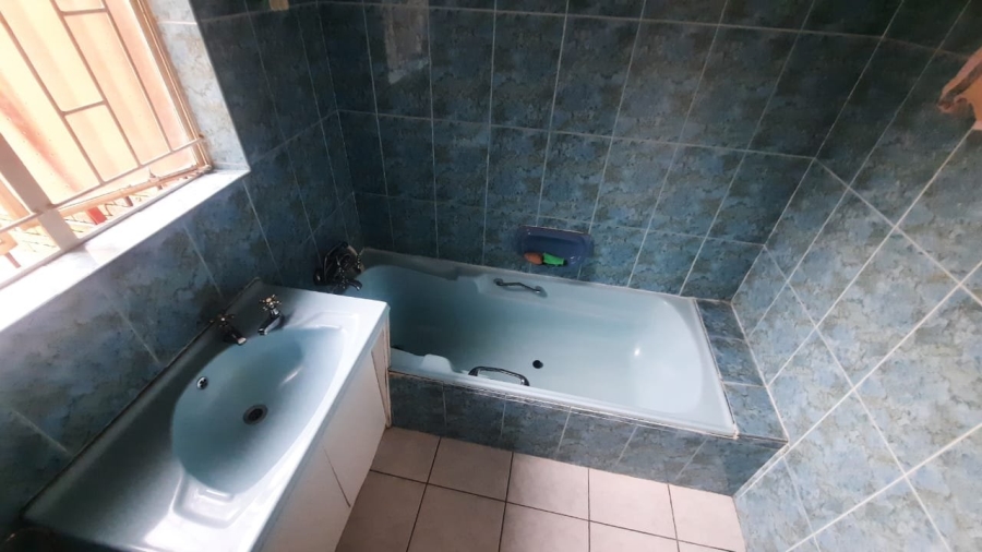 3 Bedroom Property for Sale in Birchleigh North Gauteng