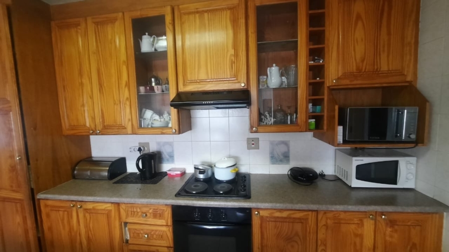 3 Bedroom Property for Sale in Birchleigh North Gauteng