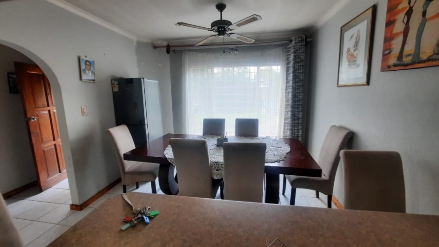 3 Bedroom Property for Sale in Birchleigh North Gauteng