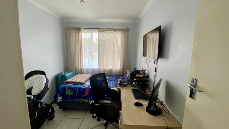 To Let 3 Bedroom Property for Rent in Beyers Park Gauteng