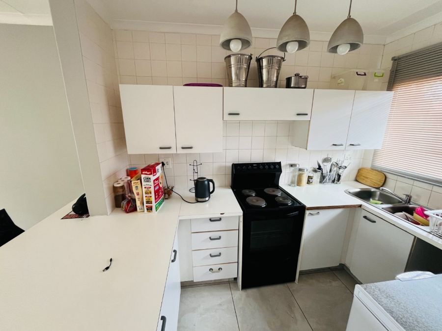 To Let 2 Bedroom Property for Rent in Buccleuch Gauteng