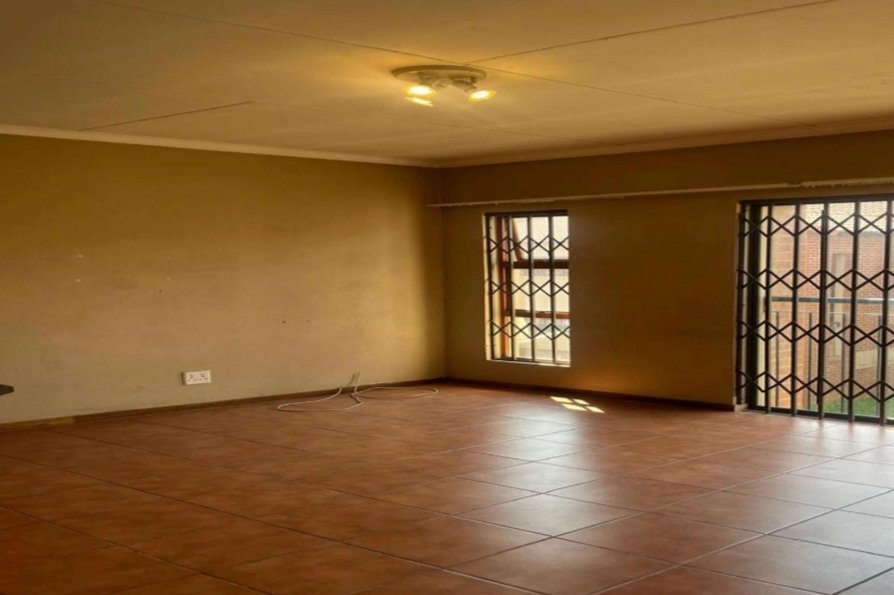 2 Bedroom Property for Sale in Vorna Valley Gauteng