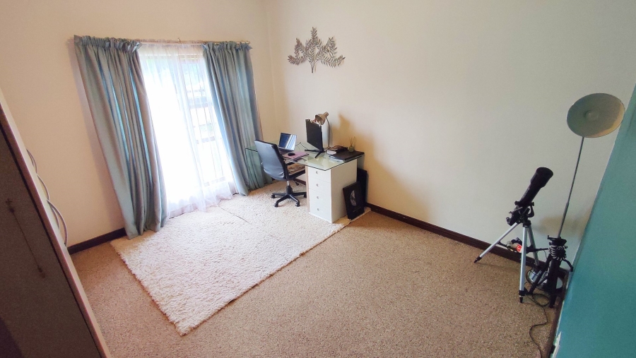 4 Bedroom Property for Sale in Celtisdal Gauteng