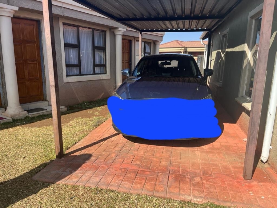 To Let 3 Bedroom Property for Rent in Windmill Park Gauteng