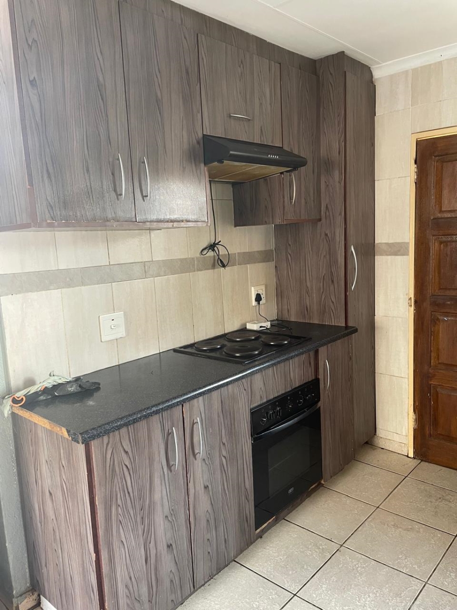 To Let 3 Bedroom Property for Rent in Windmill Park Gauteng