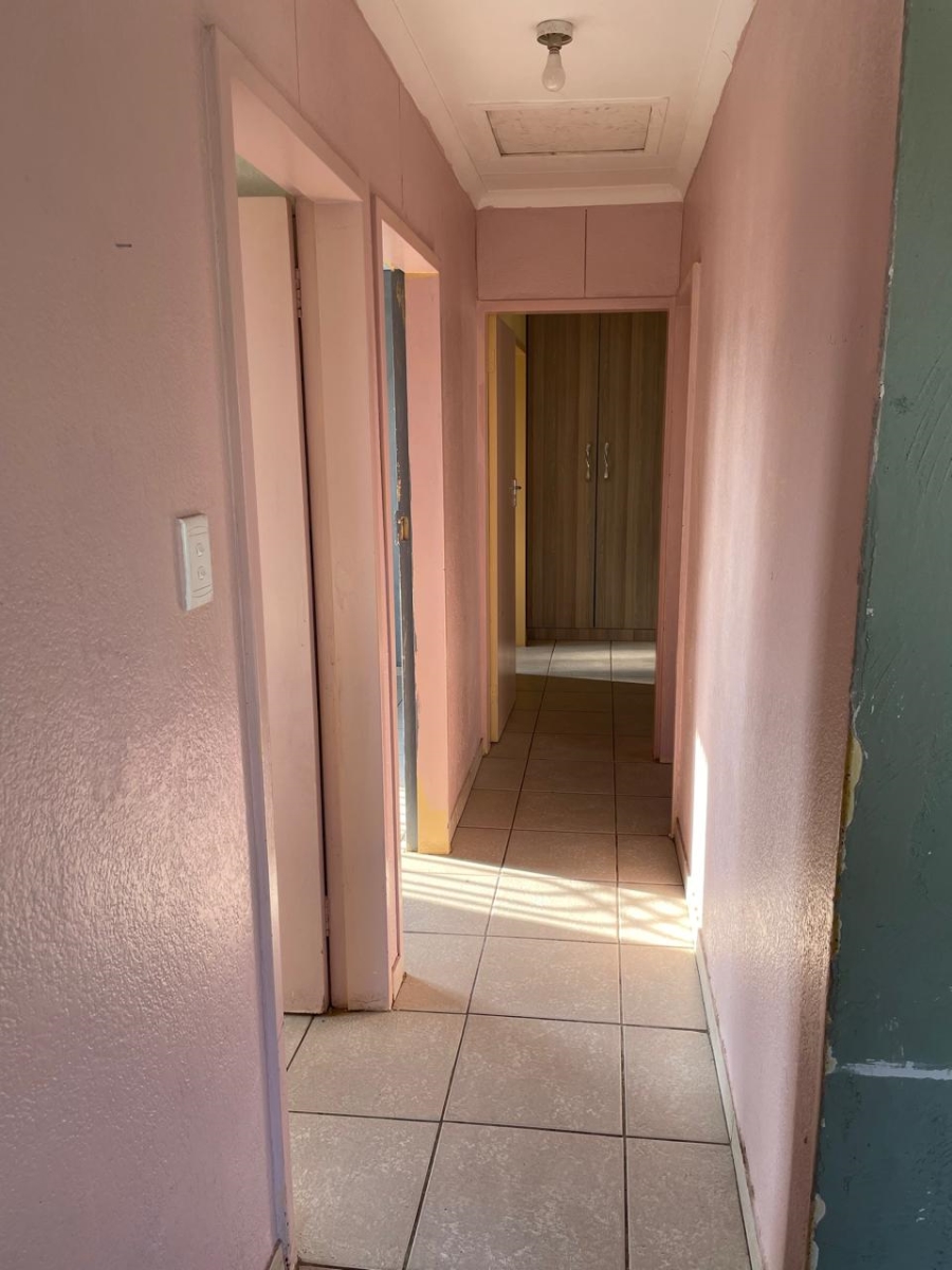 To Let 3 Bedroom Property for Rent in Windmill Park Gauteng