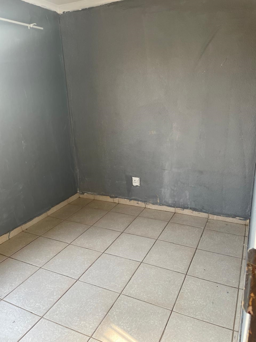 To Let 3 Bedroom Property for Rent in Windmill Park Gauteng