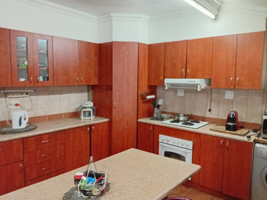  Bedroom Property for Sale in Danville Gauteng