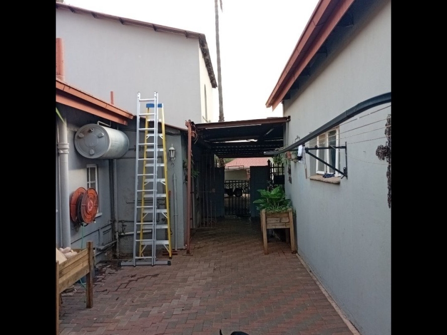 Bedroom Property for Sale in Danville Gauteng