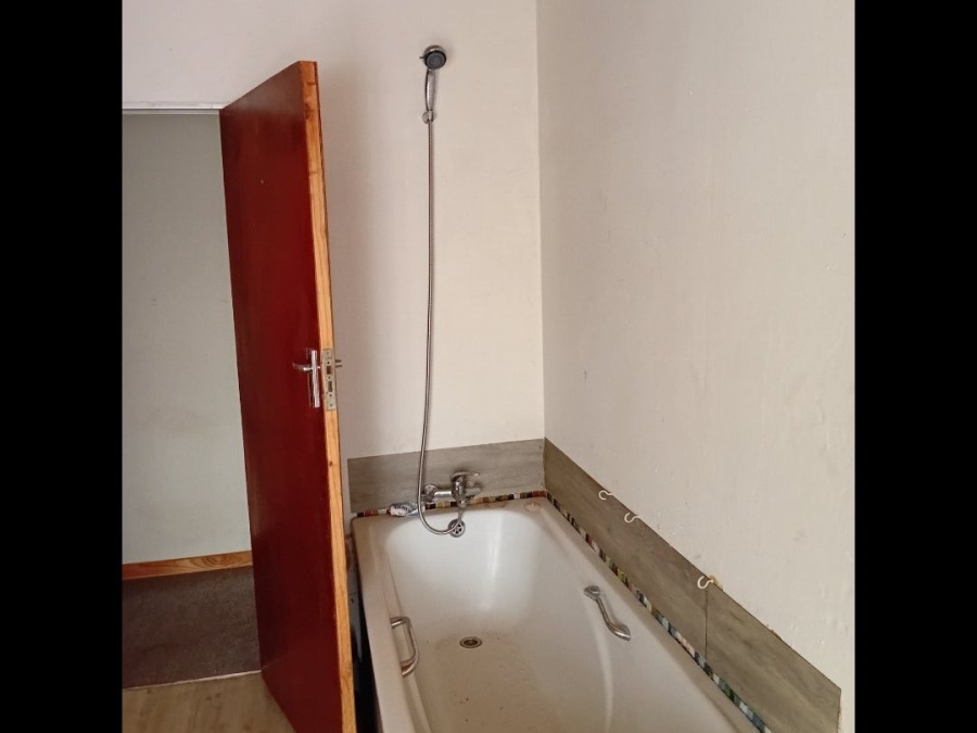  Bedroom Property for Sale in Danville Gauteng