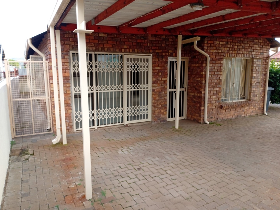  Bedroom Property for Sale in Danville Gauteng