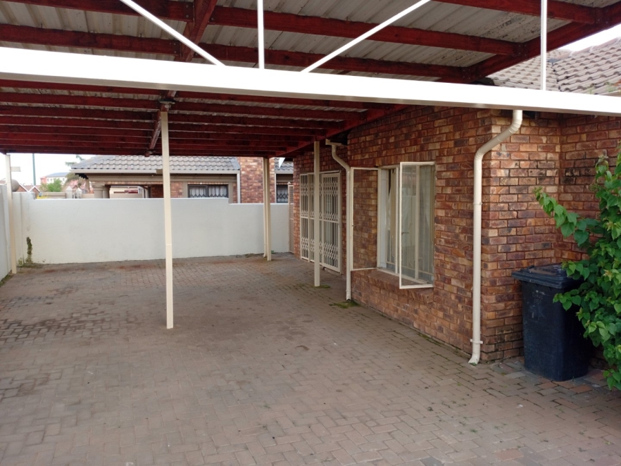  Bedroom Property for Sale in Danville Gauteng