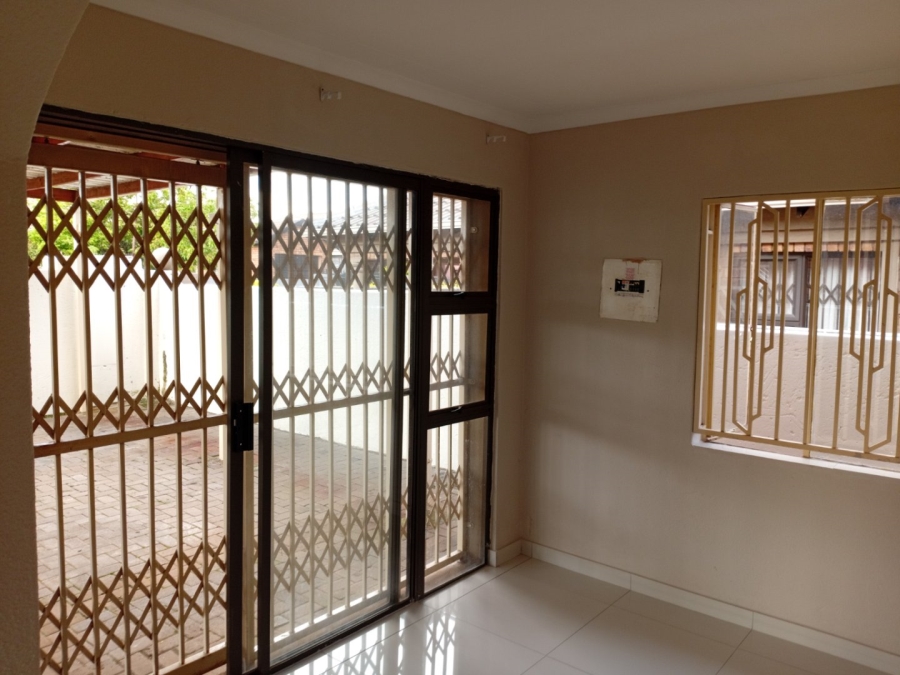  Bedroom Property for Sale in Danville Gauteng