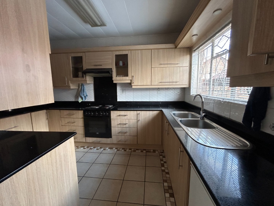 3 Bedroom Property for Sale in Bergbron Gauteng