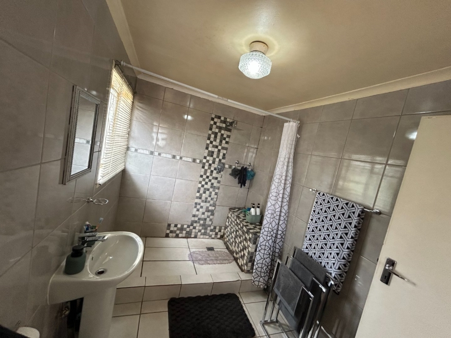 3 Bedroom Property for Sale in Bergbron Gauteng
