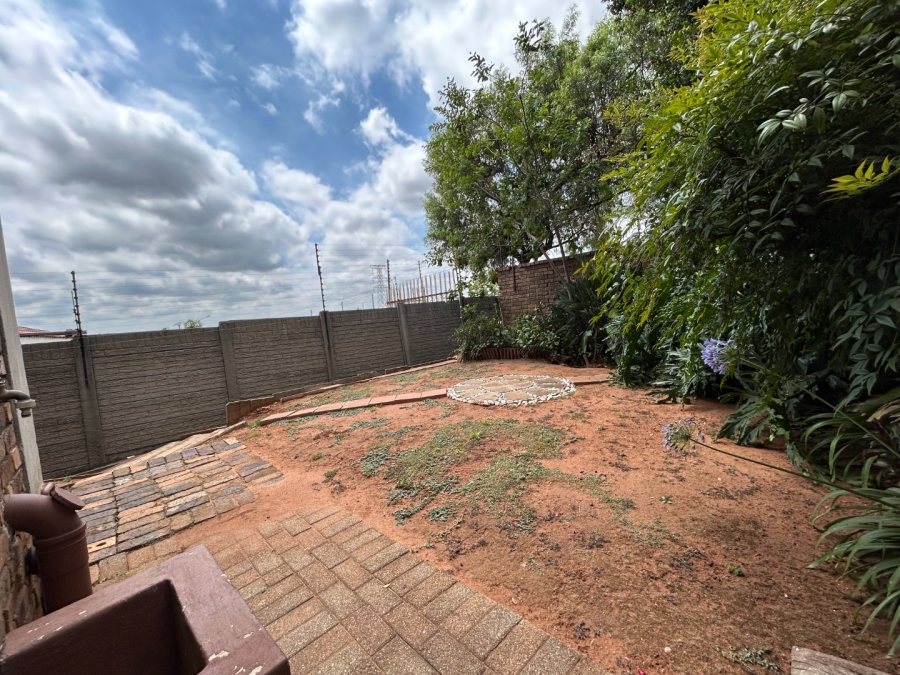 3 Bedroom Property for Sale in Bergbron Gauteng
