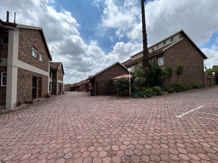 3 Bedroom Property for Sale in Bergbron Gauteng