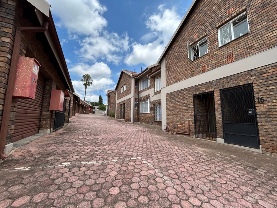 3 Bedroom Property for Sale in Bergbron Gauteng