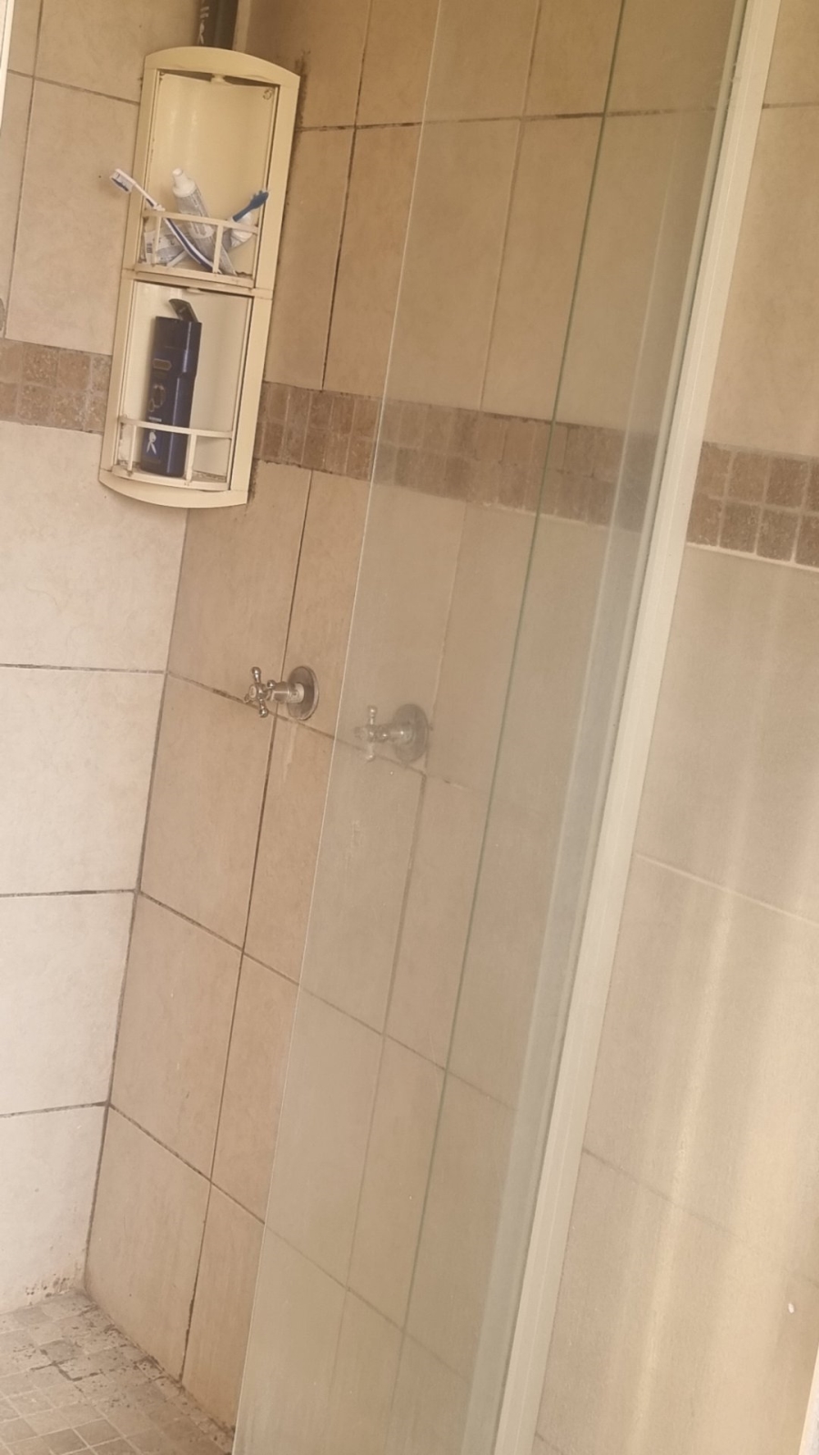 1 Bedroom Property for Sale in Hornsoord A H Gauteng