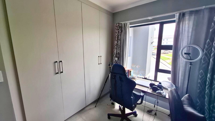 3 Bedroom Property for Sale in Glen Austin Gauteng