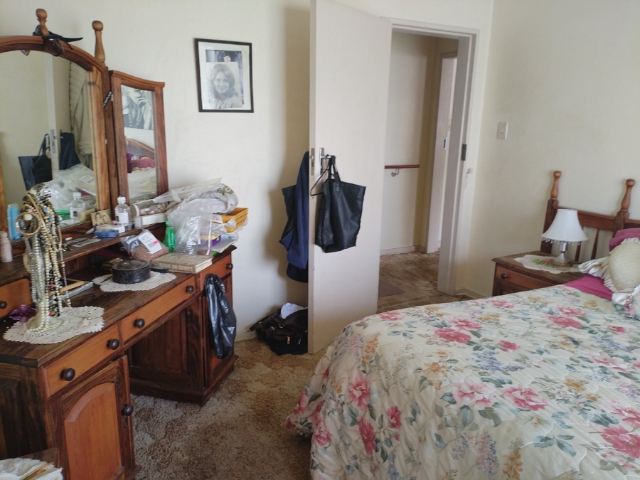 4 Bedroom Property for Sale in Strubenvale Gauteng