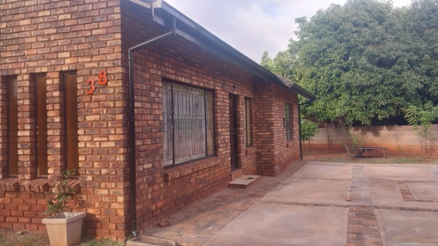 To Let 3 Bedroom Property for Rent in The Orchards Gauteng