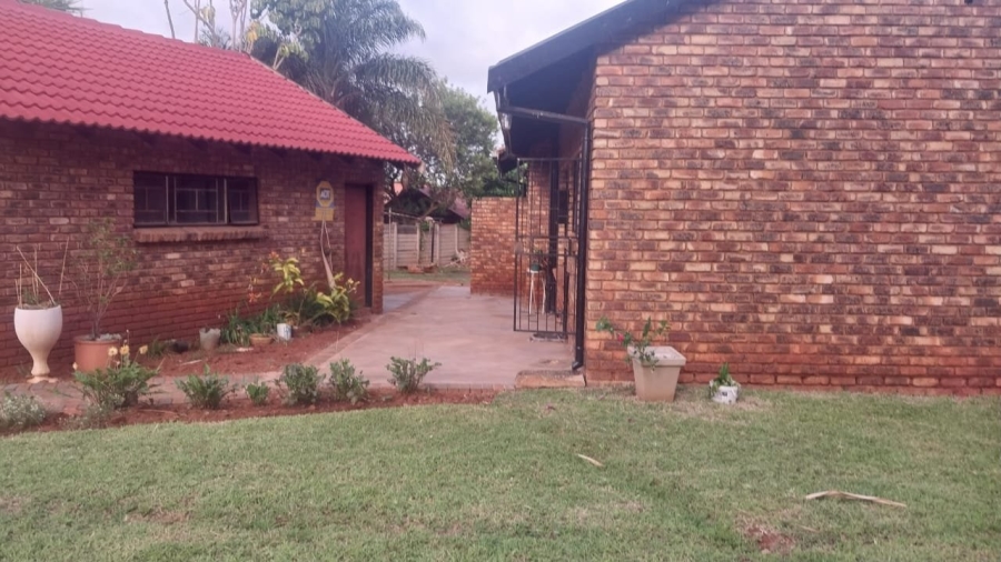 To Let 3 Bedroom Property for Rent in The Orchards Gauteng