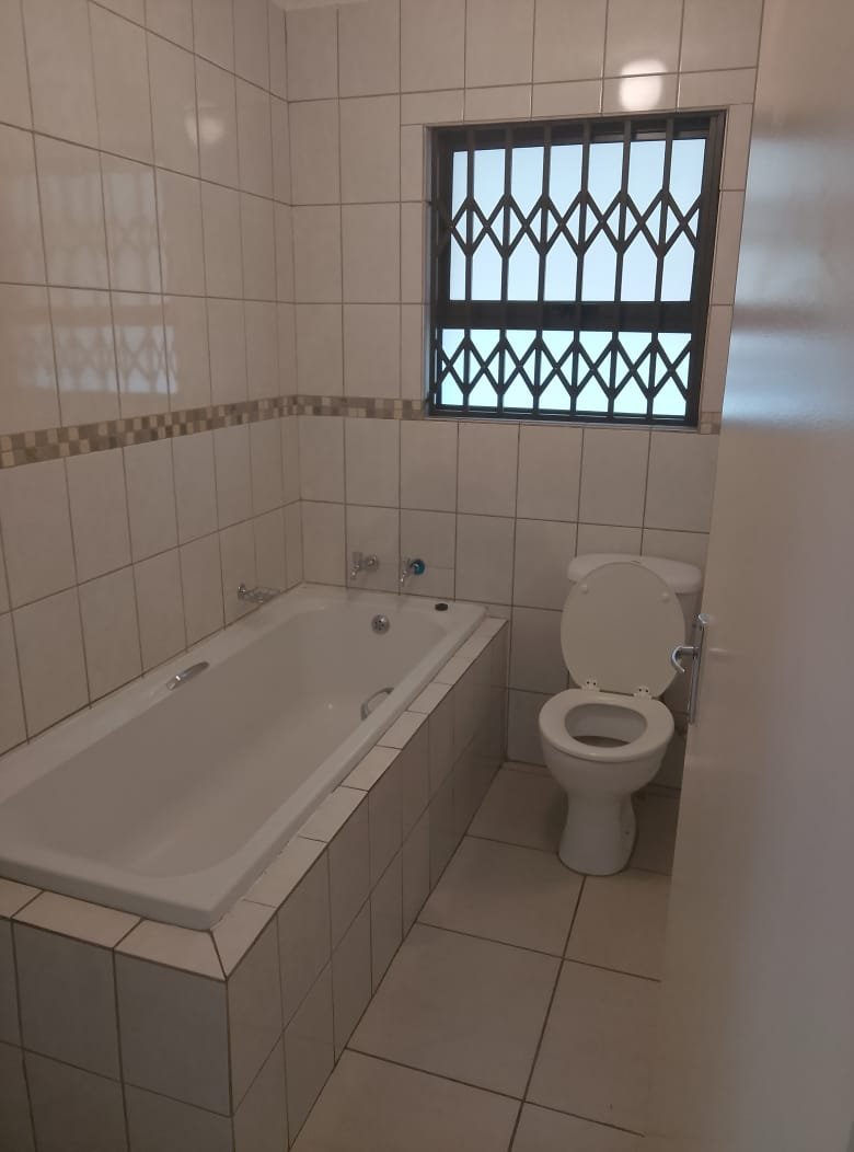To Let 3 Bedroom Property for Rent in The Orchards Gauteng
