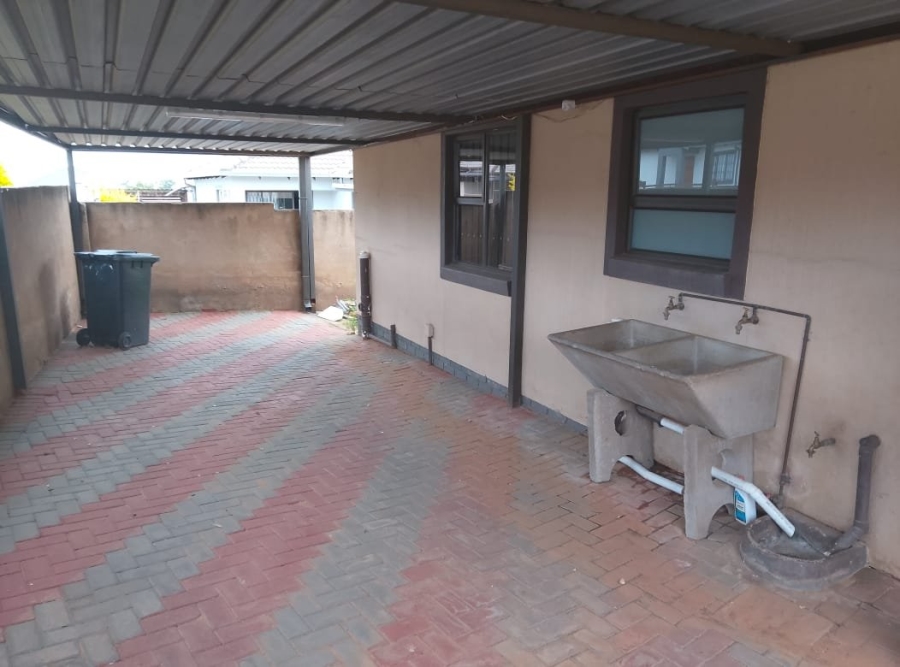 To Let 3 Bedroom Property for Rent in The Orchards Gauteng