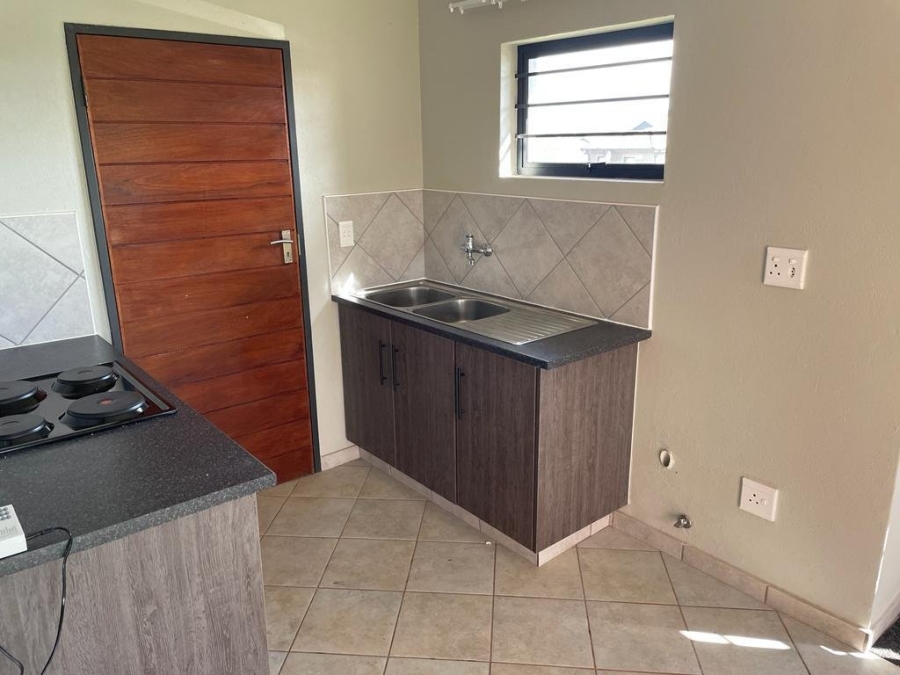 To Let 3 Bedroom Property for Rent in Danville Gauteng