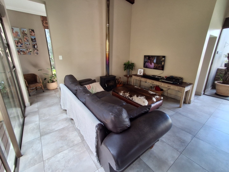 5 Bedroom Property for Sale in Sable Hills Gauteng