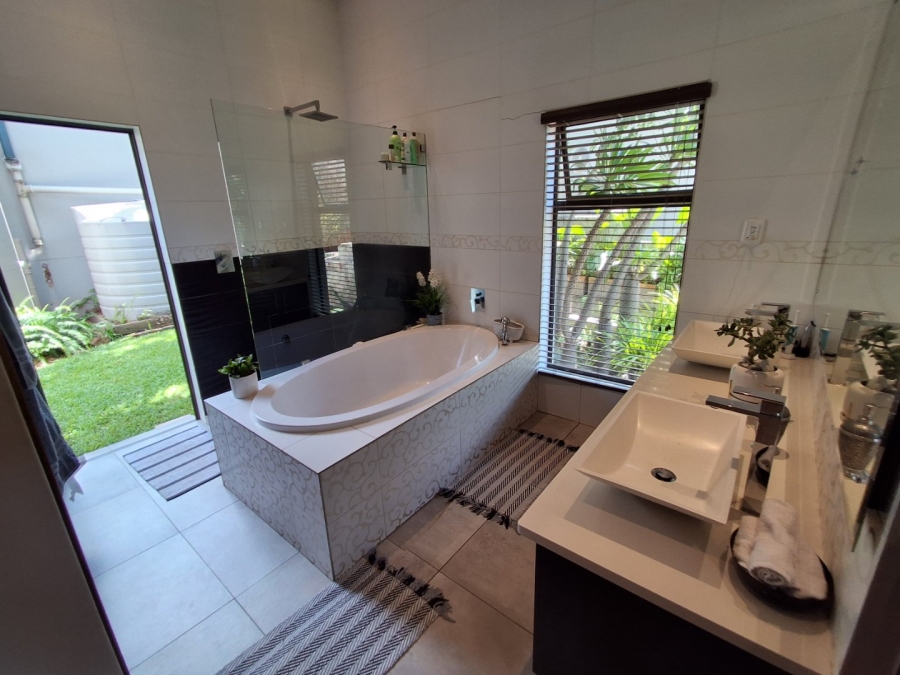 5 Bedroom Property for Sale in Sable Hills Gauteng