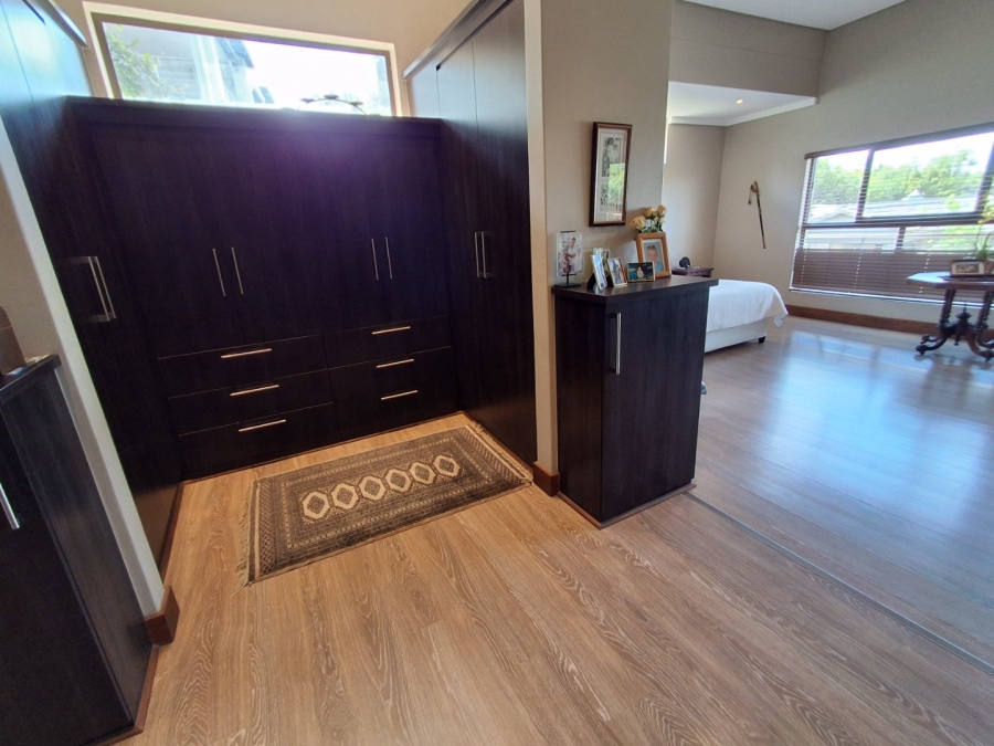 5 Bedroom Property for Sale in Sable Hills Gauteng