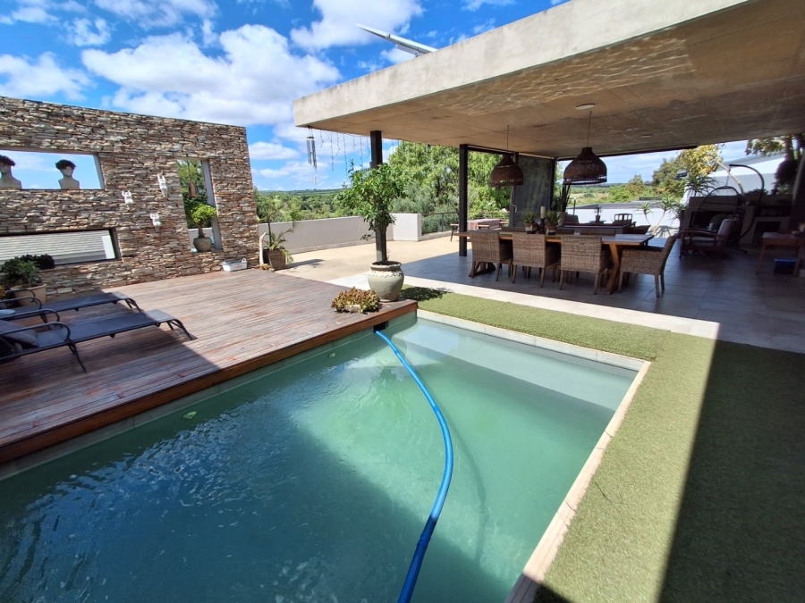 5 Bedroom Property for Sale in Sable Hills Gauteng