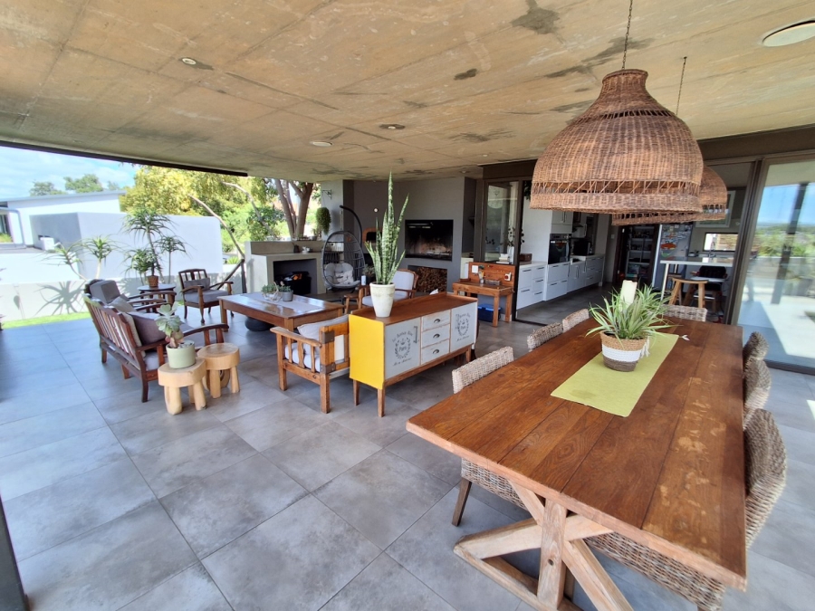 5 Bedroom Property for Sale in Sable Hills Gauteng