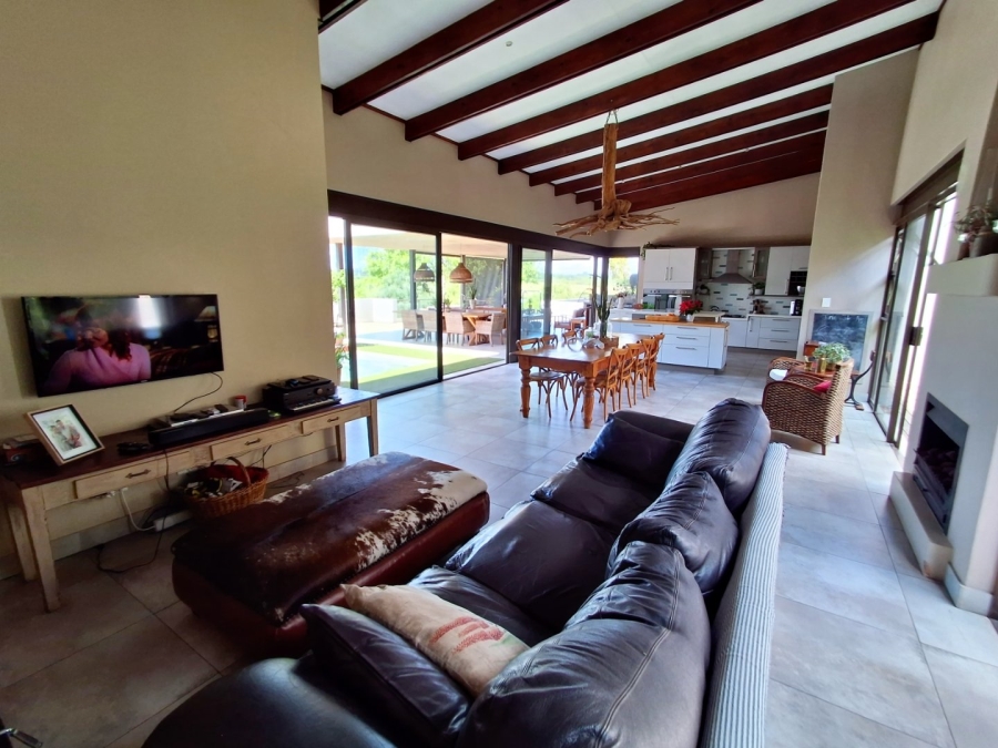 5 Bedroom Property for Sale in Sable Hills Gauteng