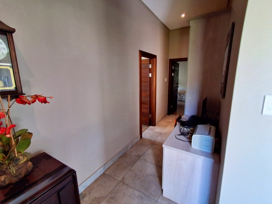 5 Bedroom Property for Sale in Sable Hills Gauteng
