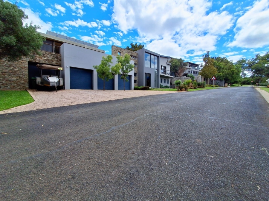 5 Bedroom Property for Sale in Sable Hills Gauteng