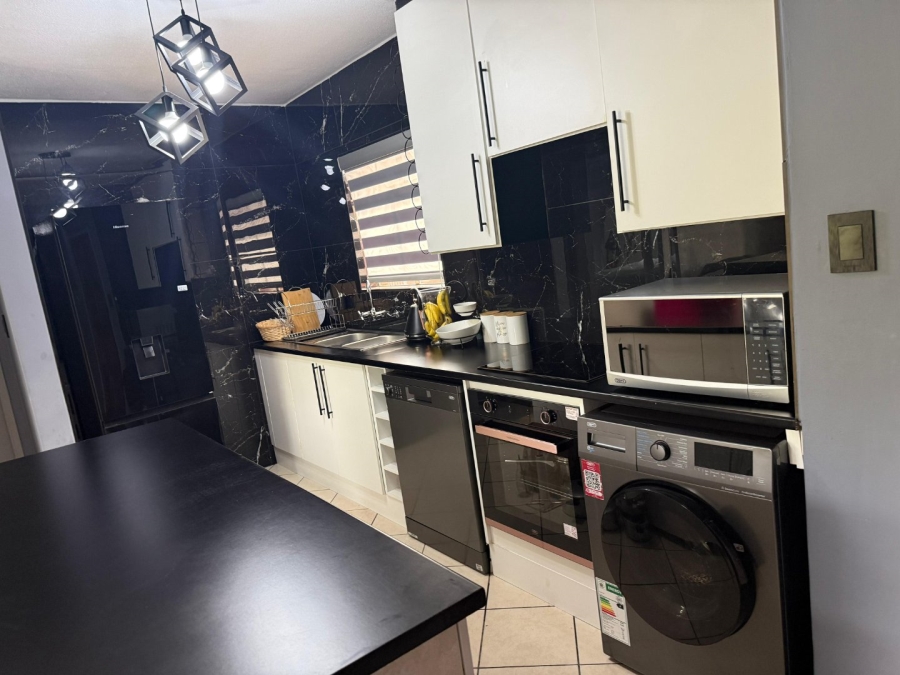 3 Bedroom Property for Sale in Equestria Gauteng