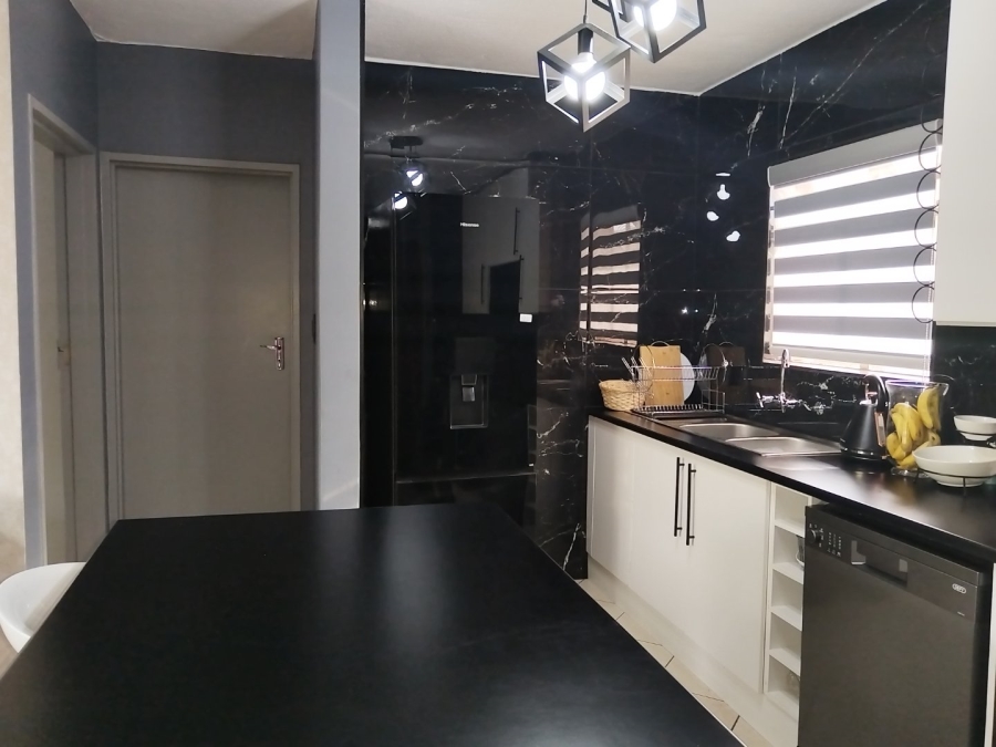 3 Bedroom Property for Sale in Equestria Gauteng